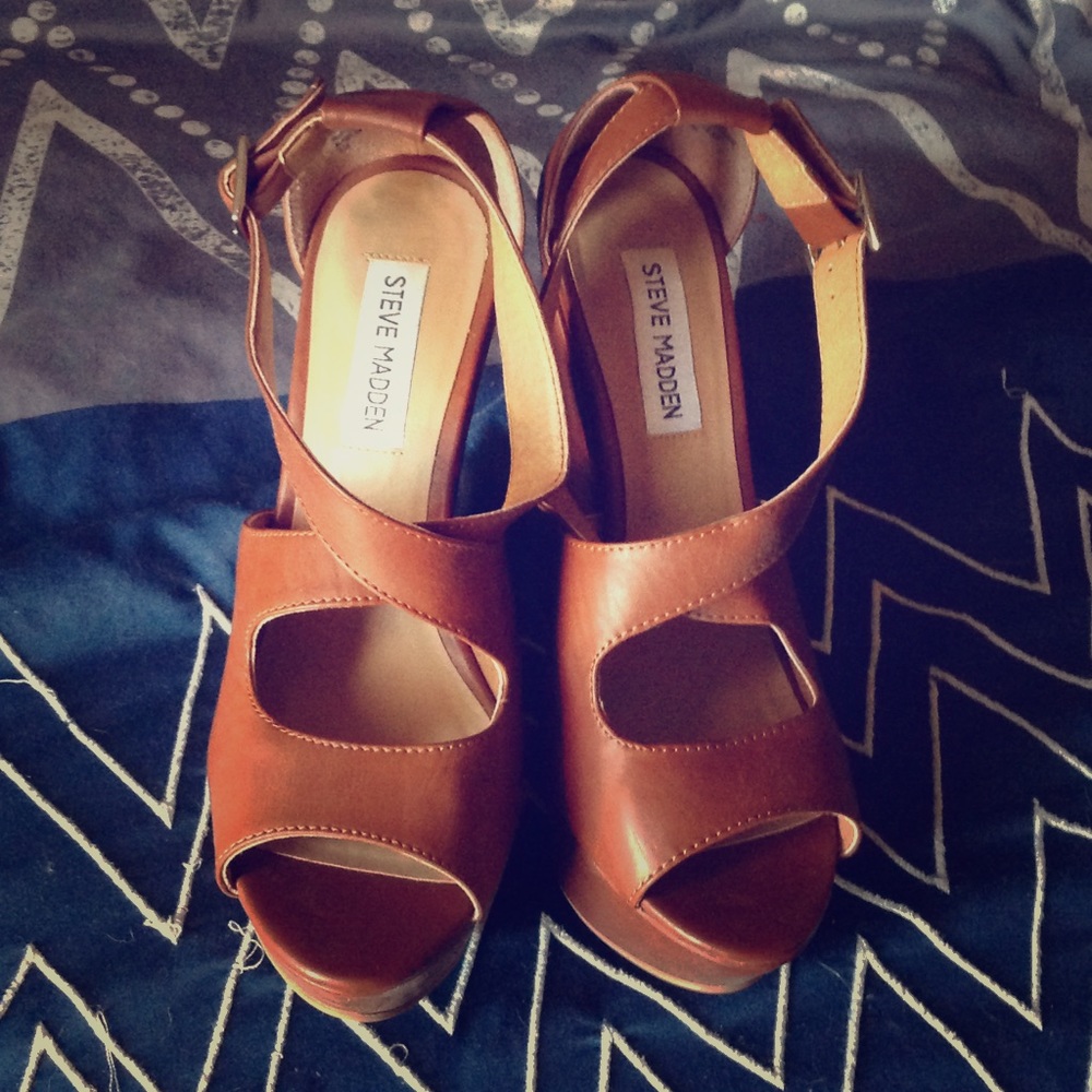 COPY - Steve Madden Brown Wedges